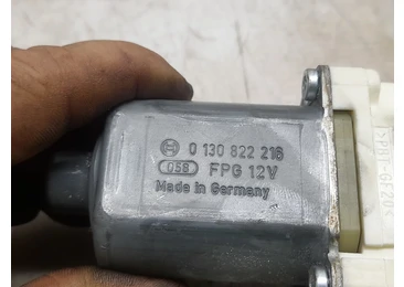 Motoras geam dreapta fata 0130822216 Ford Focus 2 (2004 - 2008) - miniatura 3