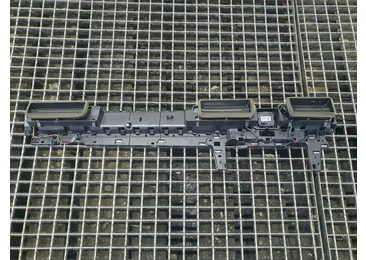 Grila ventilatie bord 3g1858416 Volkswagen Passat B8 (2014 - 2020) CRLB