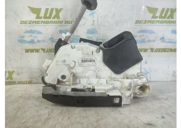Broasca stanga fata 5e1837015a Volkswagen Passat B8 (2014 - 2020) - miniatura 2