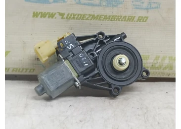 Motoras geam stanga fata 0130822618 Ford Fiesta 6 (facelift) (2013 - 2020) 1.5 tdci UGJC 1.5 tdci UGJC UGJC