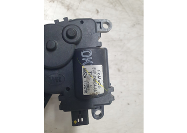 Motoras clapeta mixaj aer 8v51-19b634-aa Ford Fiesta 6 (facelift) (2013 - 2020) - miniatura 3