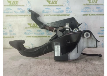 Pod pedalier A2042908501 Mercedes Benz C-Class W204/S204 (2007 - 2012) - miniatura 3