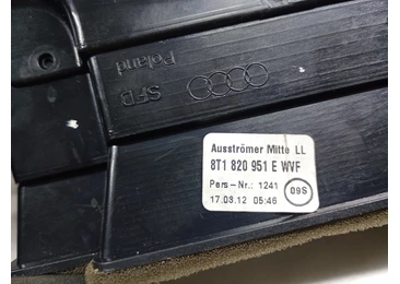 Grila ventilatie bord 8T1820951e Audi A4 B8/8K (facelift) (2011 - 2016) - miniatura 3
