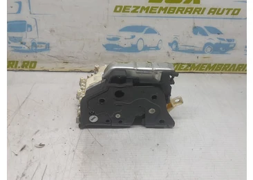 Broasca dreapta spate 8k0839016 Audi A4 B8/8K (facelift) (2011 - 2016) CJEB