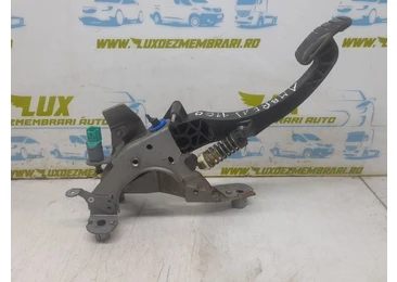 Pedala ambreiaj Renault Scenic 3 (2009 - 2012) R9M402