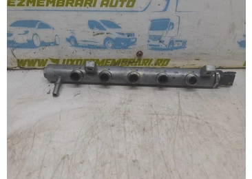 Rampa injectoare H8201044829 Renault Scenic 3 (2009 - 2012) - miniatura 2