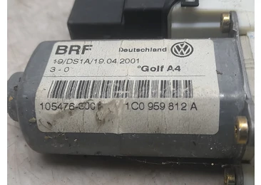Motoras geam dreapta spate 1c0959812A Volkswagen Golf 4 (1997 - 2006) - miniatura 3