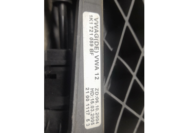 Pedala ambreiaj 1k1721059BF Volkswagen Golf 5 (2003 - 2009) - miniatura 3