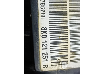 Radiator apa 8k0121251R Audi A4 B8/8K (facelift) (2011 - 2016) - miniatura 3