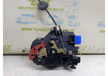 Broasca stanga fata 3D1837015 Volkswagen Golf 5 (2003 - 2009) BKD
