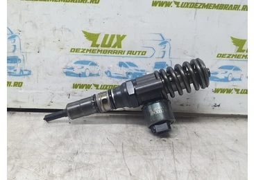 Injector 03g130073g Volkswagen Golf 5 (2003 - 2009)