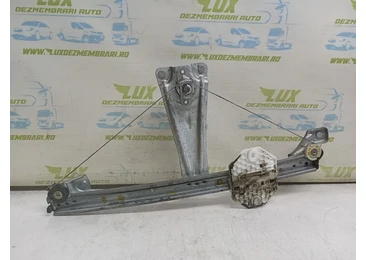 Macara geam dreapta spate 827202131R Dacia Sandero 2 (2013 - 2016)