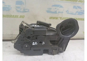 Broasca dreapta fata 5K48390168B Volkswagen Golf 6 (2008 - 2015) CAYC