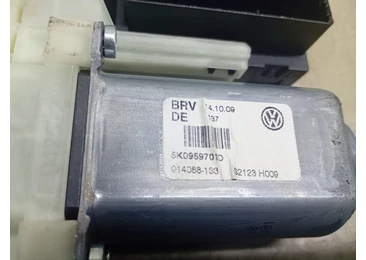 Motoras geam stanga fata 5k0959701d Volkswagen Golf 6 (2008 - 2015) - miniatura 3