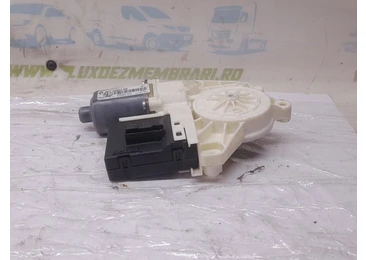Motoras geam dreapta spate 827306548r Renault Megane 3 (2008 - 2014) - miniatura 2