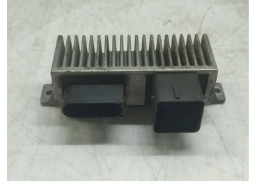 Releu bujii incandescente 8200558438-a Nissan Qashqai 2 J11 (2013 - 2020) 1.6 dci R9M