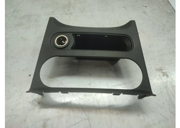 Priza 12V 27570br00a Nissan Qashqai 2 J11 (2013 - 2020) 1.6 dci R9M
