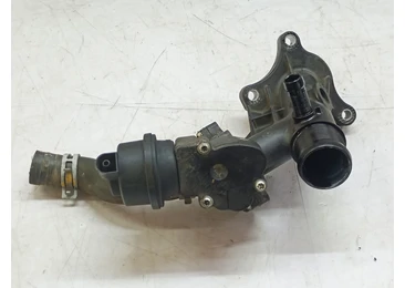 Carcasa termostat 110600686r Nissan Qashqai 2 J11 (2013 - 2020) 1.6 dci R9M