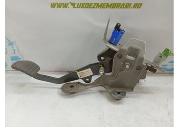 Pedala ambreiaj 465039054r-e Renault Captur 1 (facelift) (2017 - 2019) 0.9 TCE H4B408 H4B408