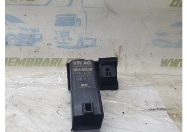 Releu bujii incandescente 038907281D Volvo V70 2 generation (2000 - 2005) 2.4 benzina B5244S 2.4 benzina B5244S