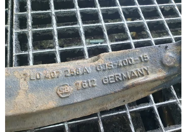 Fuzeta dreapta fata 7L0407258a Volkswagen Touareg 1 (7L) (2002 - 2007) - miniatura 3