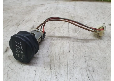 Priza 12V Volkswagen Touareg 1 (7L) (2002 - 2007) 3.0 tdi CAS CAS