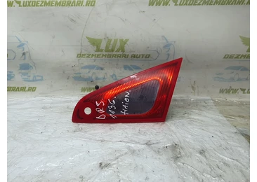 Stop dreapta mn105622 Mitsubishi Colt Z30 (2002 - 2009) 1.3 benzina 135.930