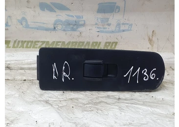 Buton geam 8608A077 Mitsubishi Colt Z30 (2002 - 2009) 1.3 benzina 135.930