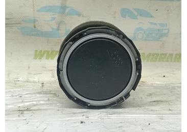 Grila ventilatie bord JC359131 Mitsubishi Colt Z30 (2002 - 2009) 1.3 benzina 135.930