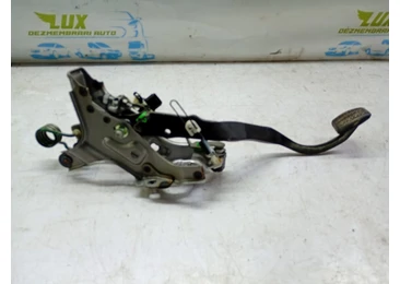 Pedala ambreiaj Toyota Avensis 3 T27 (facelift) (2011 - 2015) 2.0 D-4D 1AD-FTV 2.0 D-4D 1AD-FTV