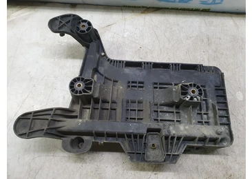 Suport baterie 1k0915333 Volkswagen Touran 1 (2003 - 2006) 1.9 tdi AVQ AVQ
