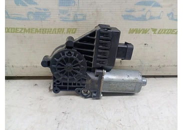 Motoras geam dreapta fata 0130821989 Opel Astra H (2004 - 2007) 1.7 cdti Z17DTL Z17DTL