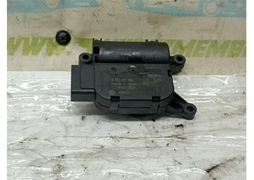 Motoras clapeta mixaj aer 0132801362 Volkswagen Passat B7 (2010 - 2015) - miniatura 2
