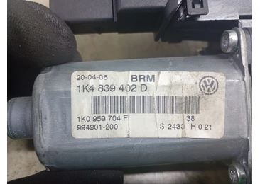 Motoras geam dreapta spate 1k0959704F Volkswagen Golf 5 (2003 - 2009) - miniatura 4