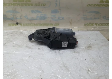 Motoras geam dreapta spate 0130821696 Volkswagen Passat B5.5 (facelift) (2000 - 2005)