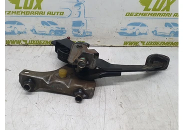 Pedala ambreiaj 465038264R Dacia Logan 2 (2013 - 2016) 1.2 benzina D4F732 D4F732