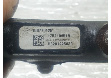 Rampa injectoare 175210651R Nissan Qashqai 2 J11 (2013 - 2020) - miniatura 3