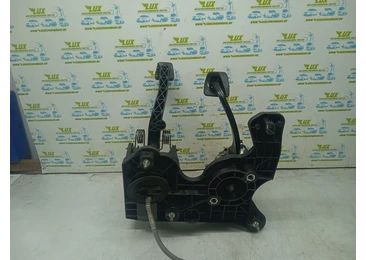 Pod pedalier 39023894 Opel Astra K (2015 - 2020) 1.6 cdti B16DTU B16DTU