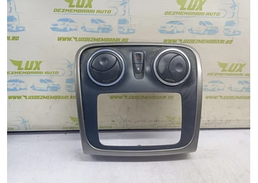 Grila ventilatie bord 682605983R Dacia Logan 2 (2013 - 2016) K9K626