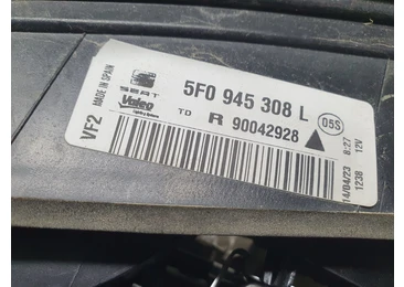 Stop dreapta haion 5F0945308L Seat Leon 3 (5F) (2012 - 2016) - miniatura 3