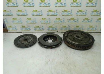 Kit ambreiaj volanta cu masa dubla Nissan Qashqai 2 J11 (2013 - 2020) 1.5 dci k9k