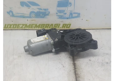 Motoras geam dreapta spate AM51U27000 Ford Grand C-Max 1 (2010 - 2015) 1.0 EcoBoost