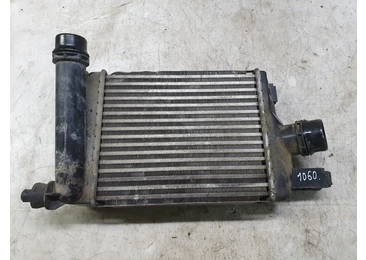 Radiator intercooler 144967634r Dacia Duster 1 (facelift) (2013 - 2017) - miniatura 2