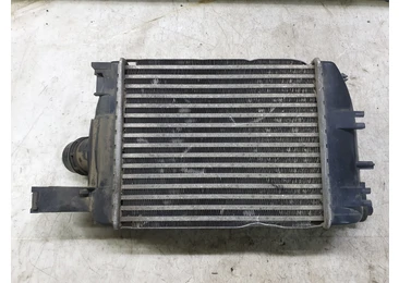 Radiator intercooler 144967634r Dacia Duster 1 (facelift) (2013 - 2017) 1.5 dci K9K658 K9K658