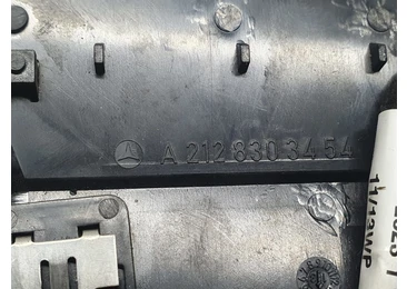 Grila ventilatie bord Mercedes Benz E-Class W212 (2009 - 2013) - miniatura 4