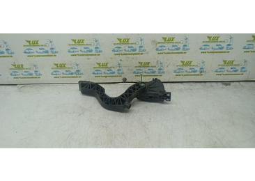 Pedala acceleratie 8d1721523j Volkswagen Passat B5 (1996 - 2000)
