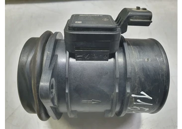 Debitmetru aer 8200682558 Dacia Duster 1 (facelift) (2013 - 2017) k9k666