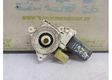 Motoras geam stanga fata 6978845 BMW Seria 1 E81/E82/E87/E88 (facelift) (2007 - 2012) 2.0 D N47D20