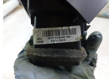 Grila ventilatie bord ds73-f018b08-bnw Ford Mondeo MK5 (2014 - 2020) - miniatura 2
