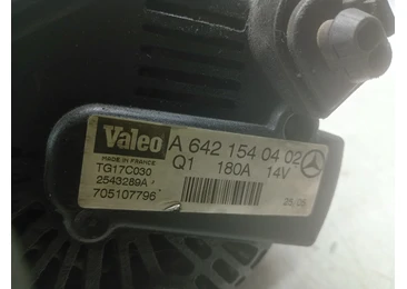 Alternator A6421540402 Mercedes Benz E-Class W211/S211 (2002 - 2006) - miniatura 4